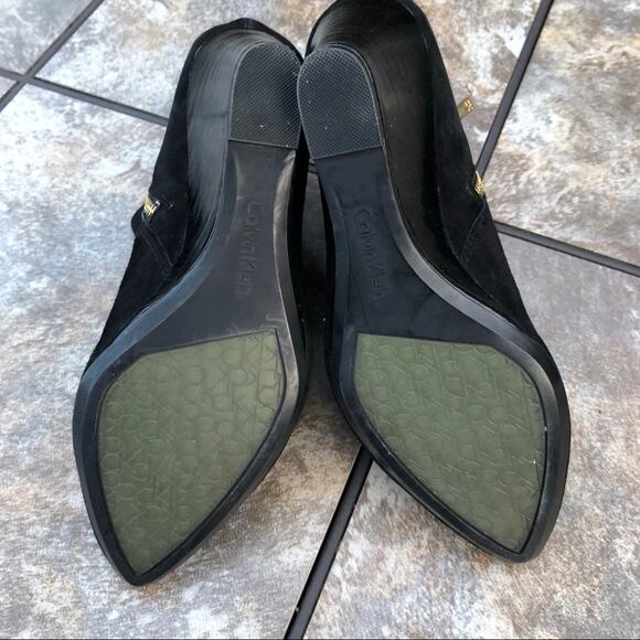 Calvin Klein Charlaine Black Suede Wedge Pointed Toe Ankle Booties 9.5 - Picture 11 of 12